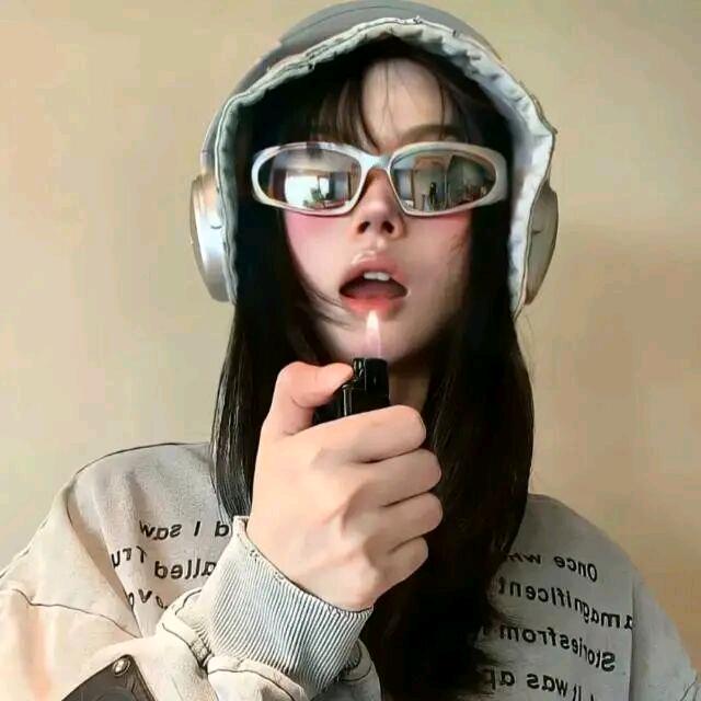 周周@