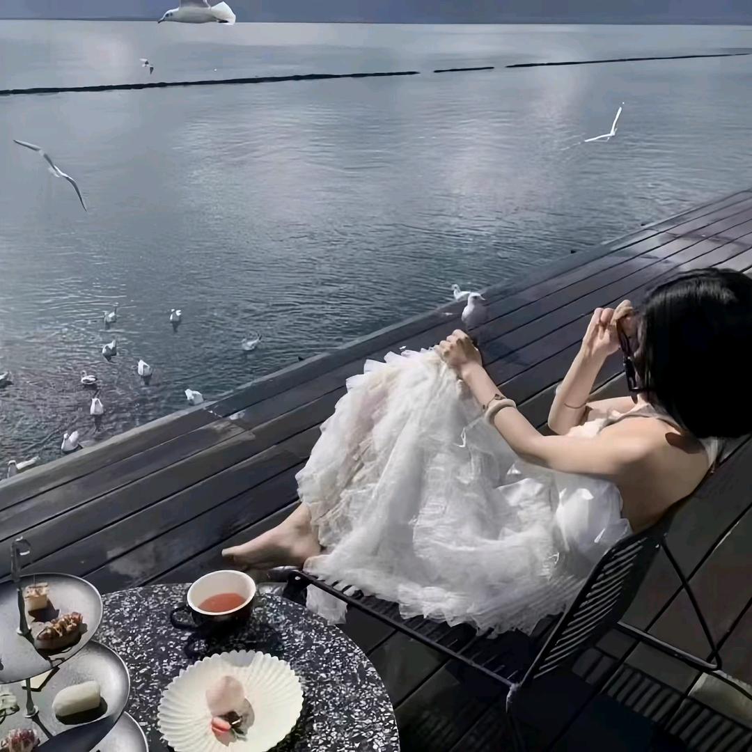 你怎么呆呆的.