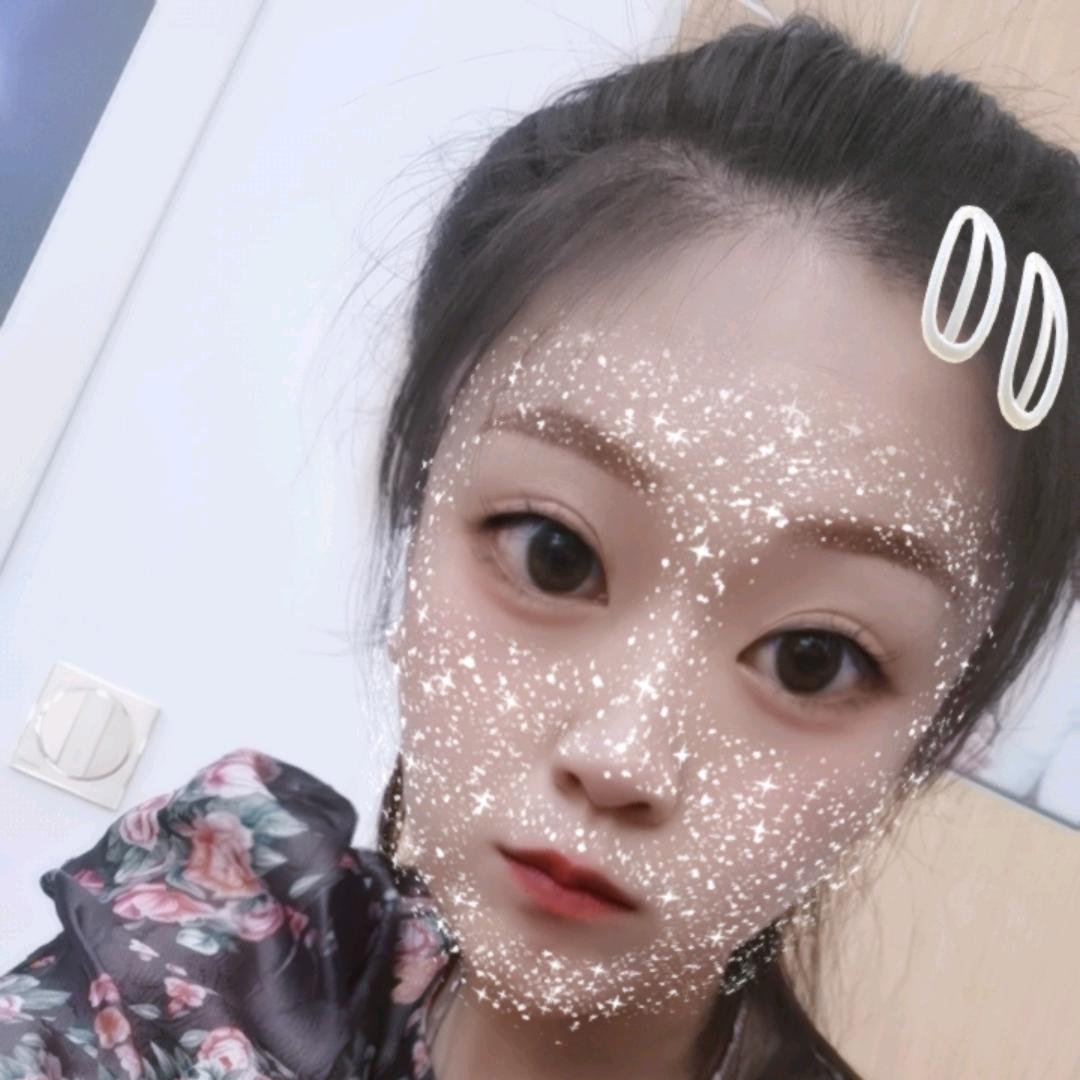 做指甲的小姐姐💅