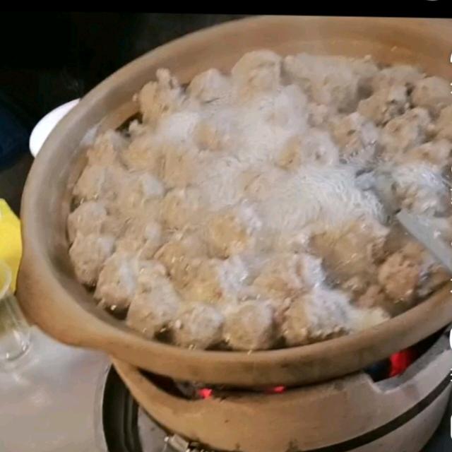 淄博亮哥烧烤牛肉丸子打边炉火锅