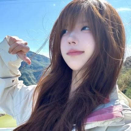 小 美.