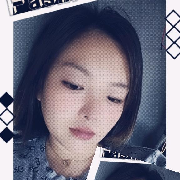 淡然一笑