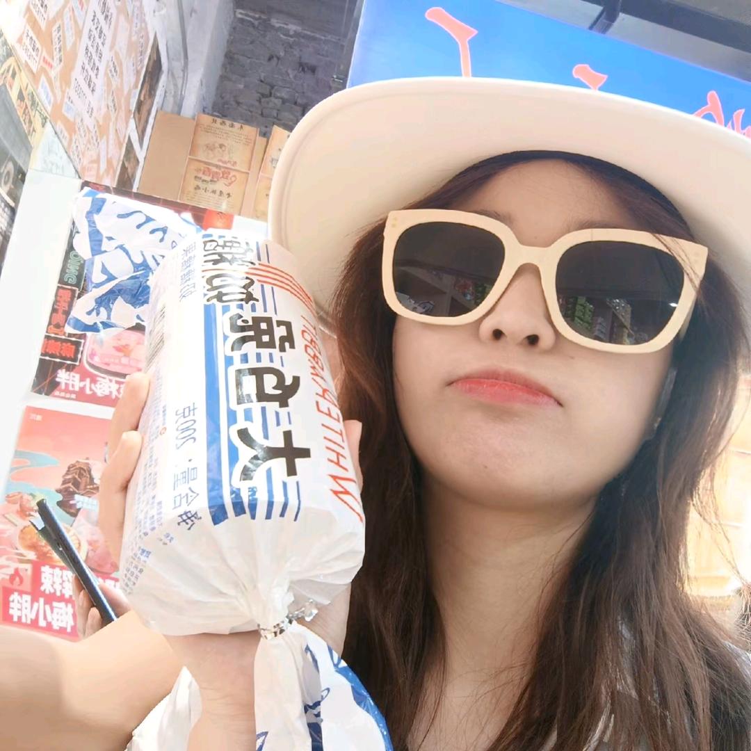 杳杳Elara