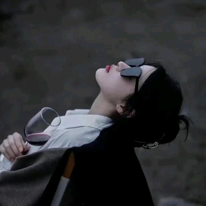 💋我的钱呢。