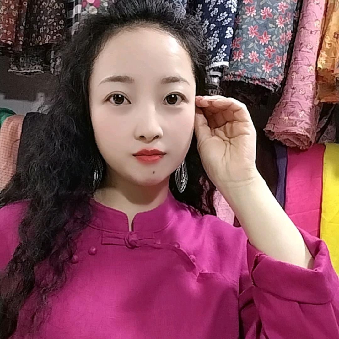 小王羽绒服（客服小珍）
