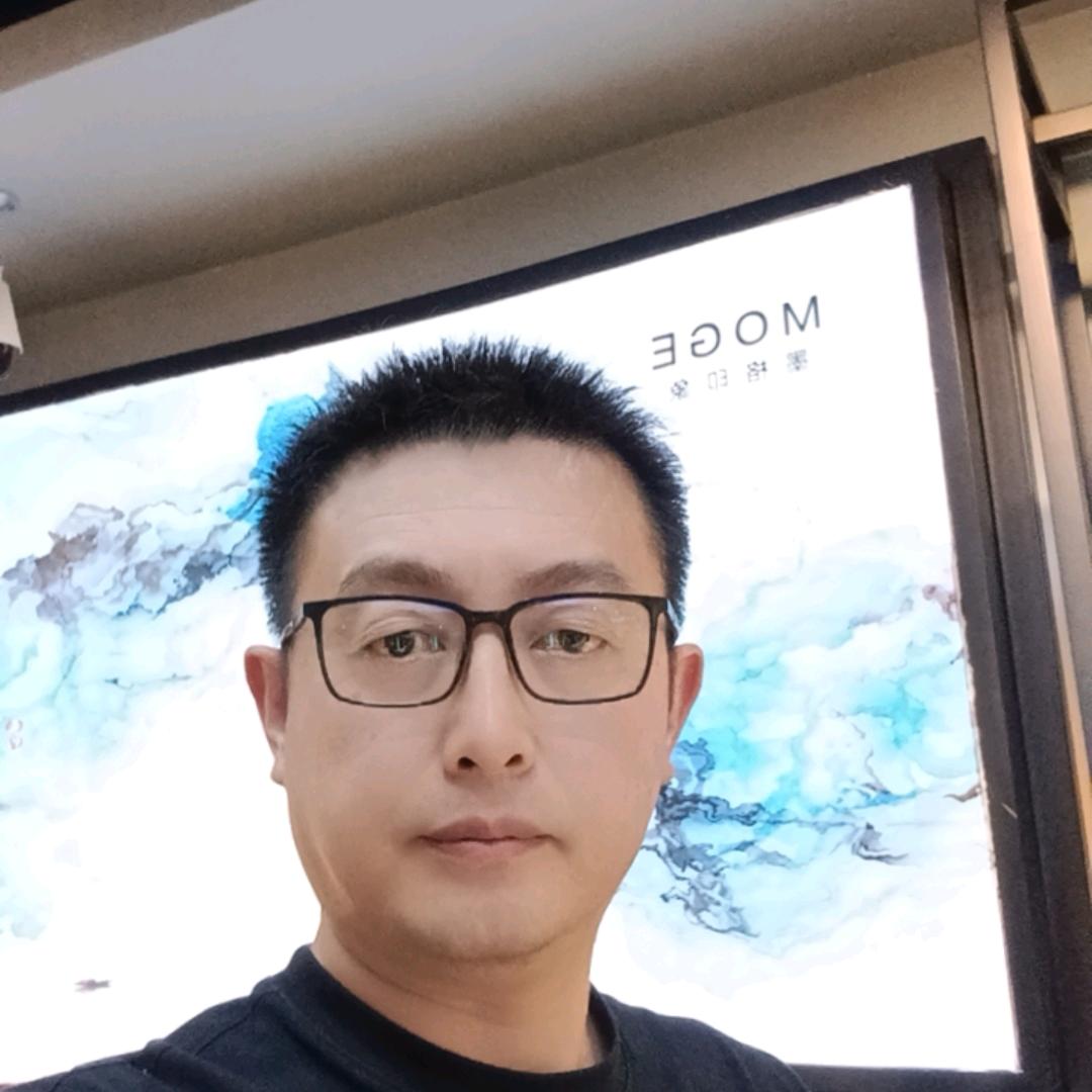 大润发三楼墨格印象男装