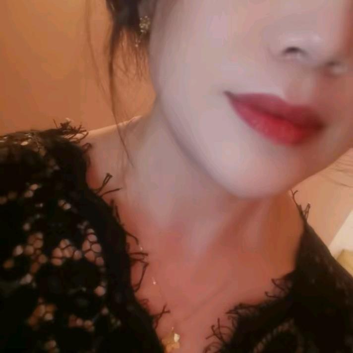 含莲（又又喜）