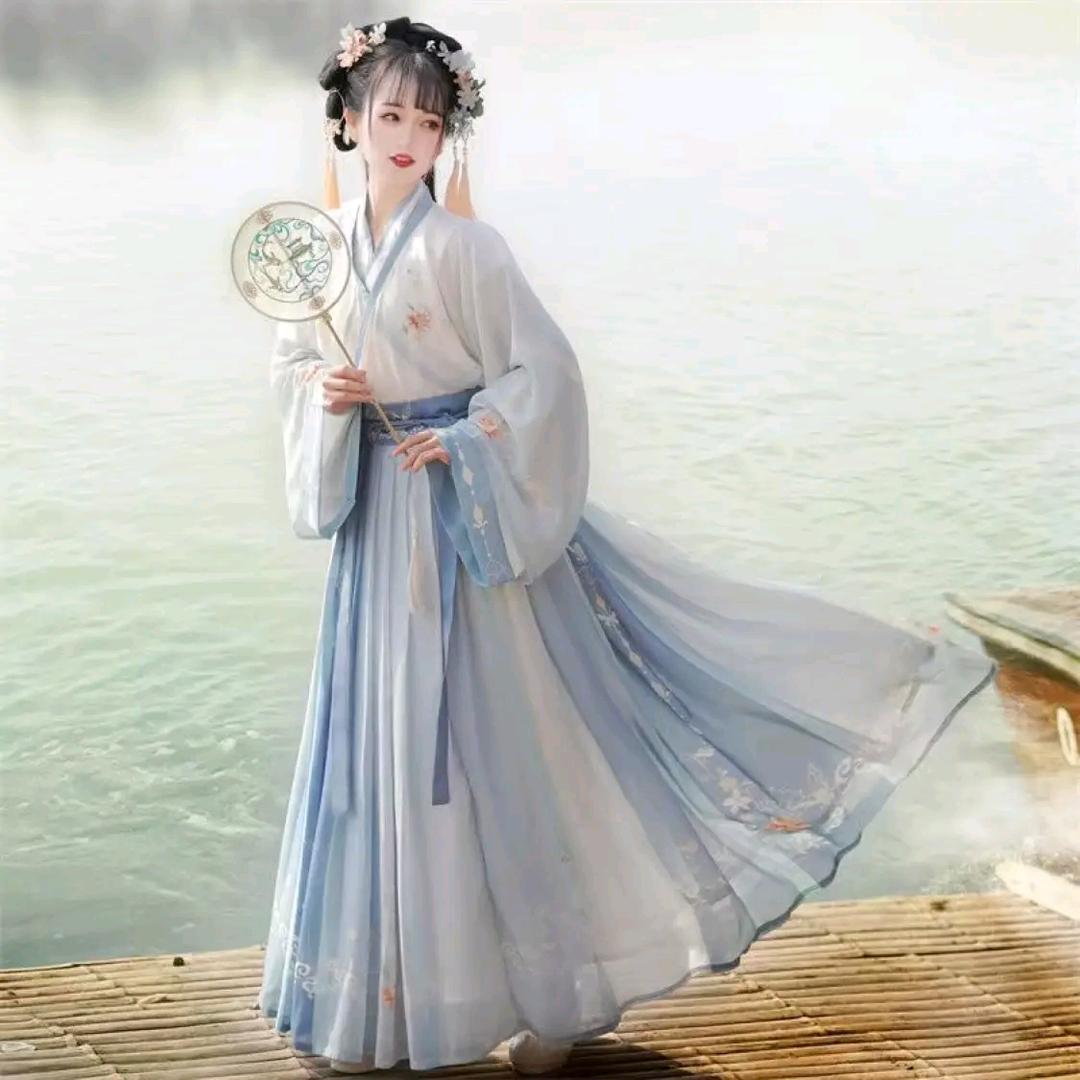 那天雨里遇见妳⁷²¹⁸