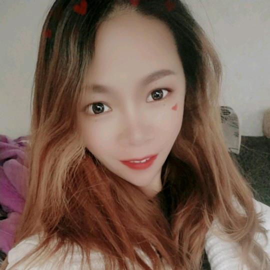 双包胎姐妹