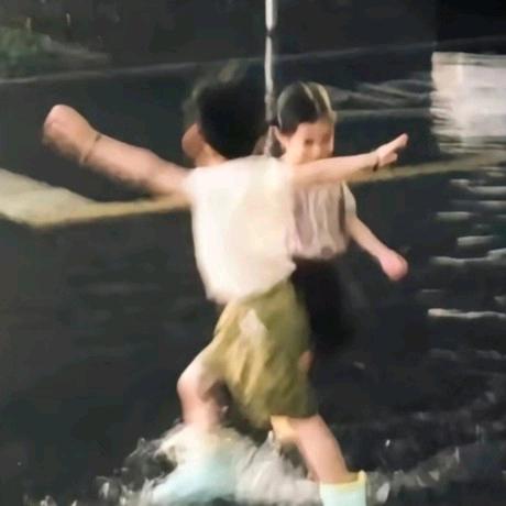 阿标 ͏