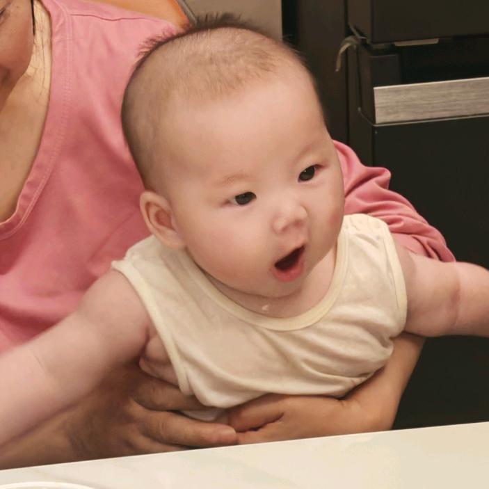 糖糖奶奶带娃