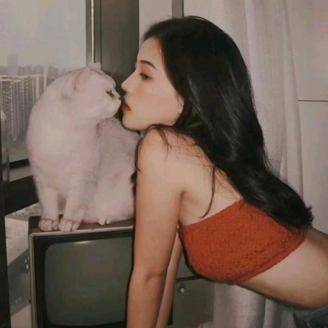 社恐的小美❤️