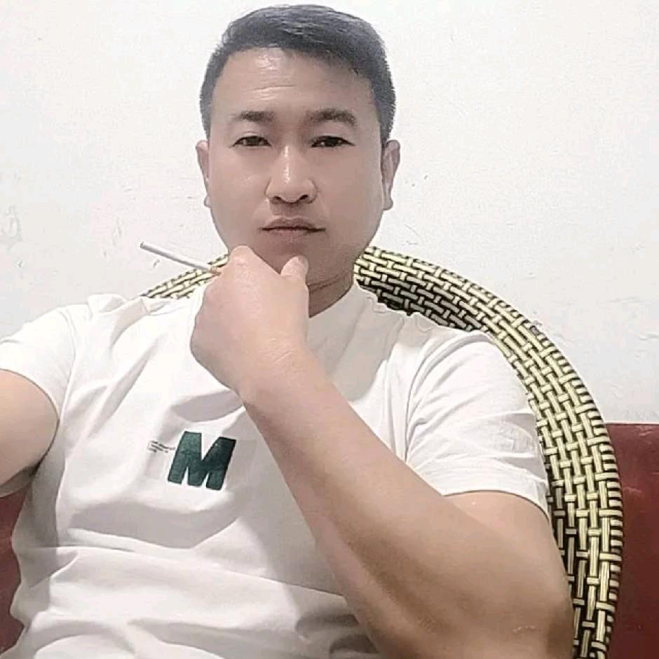 ୧⍤⃝🌴阳光总在风雨后