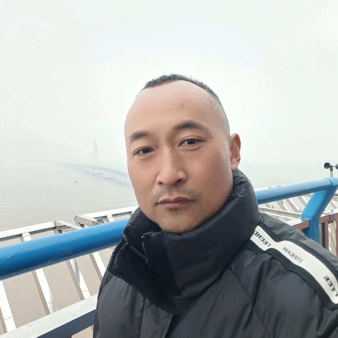 爱喝酒的羊