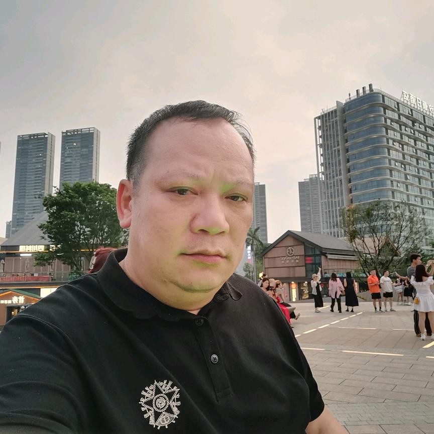 花裤大叔