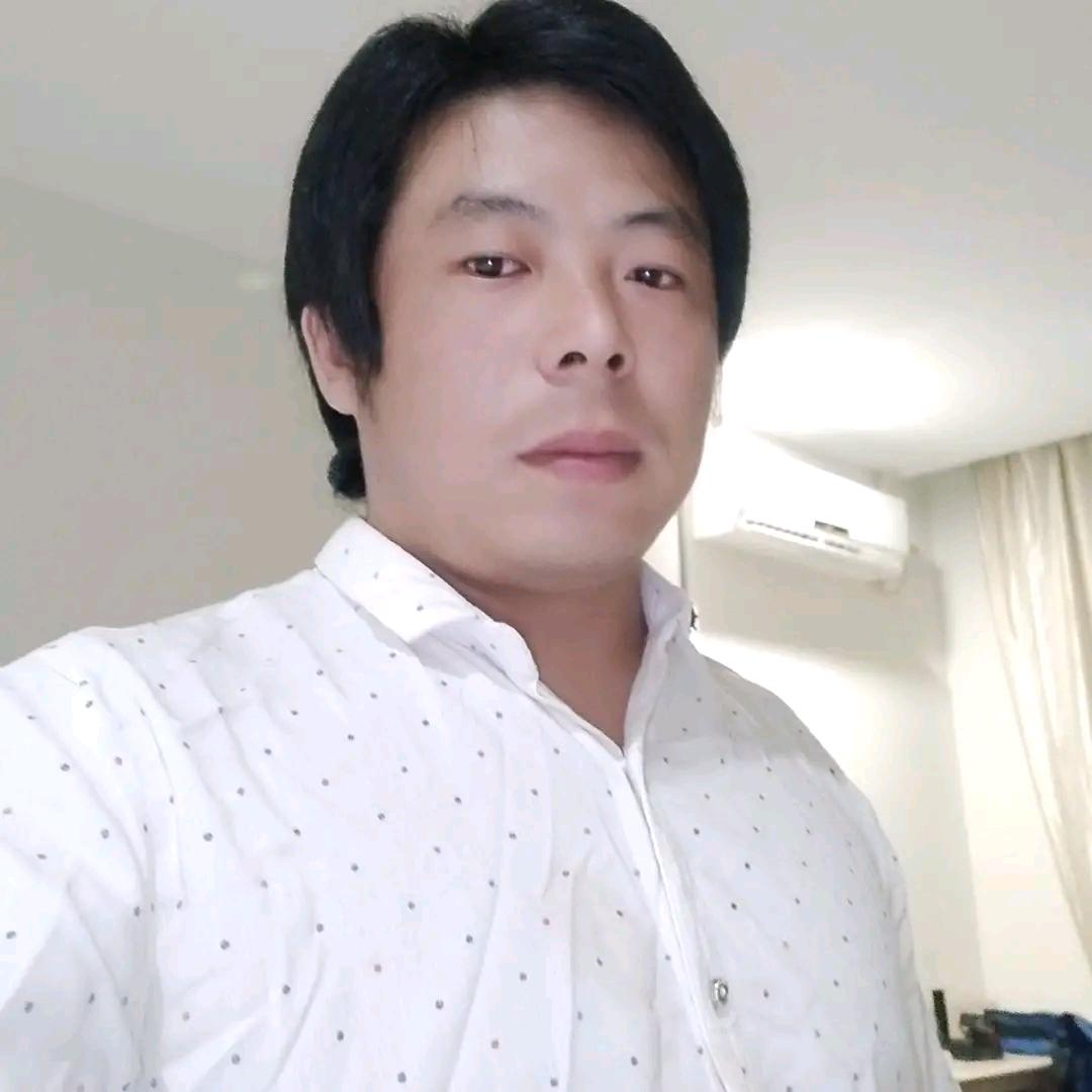 爱的世界只有你（单）