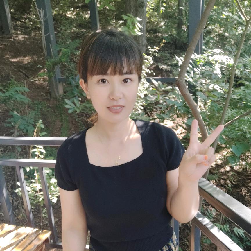 小秋手机美容，手机配件，专业贴膜