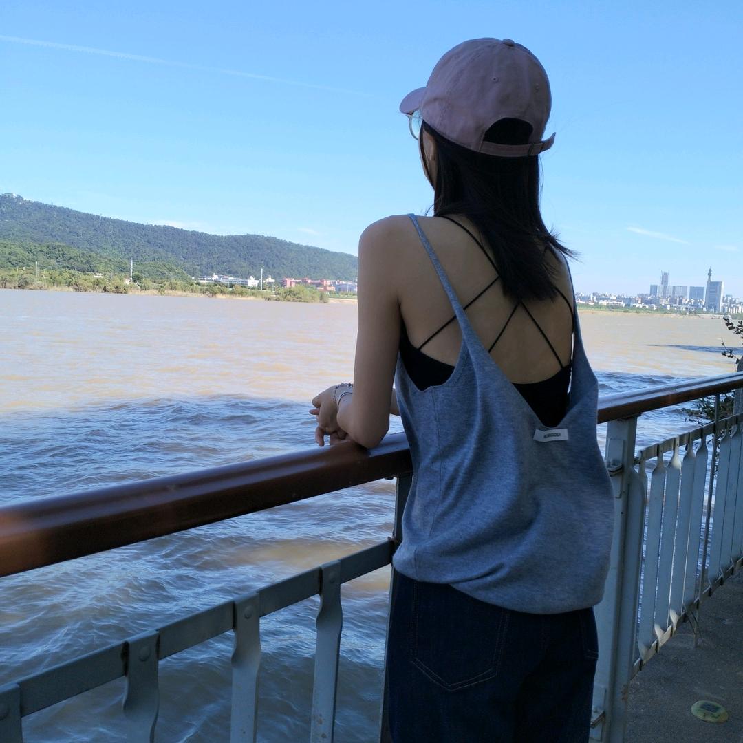 叫我吹C  鲨啦啦啦啦啦