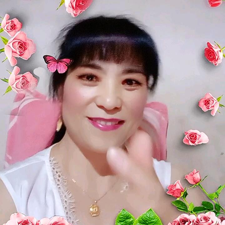 笑咪咪是你们的开心果“大网红”