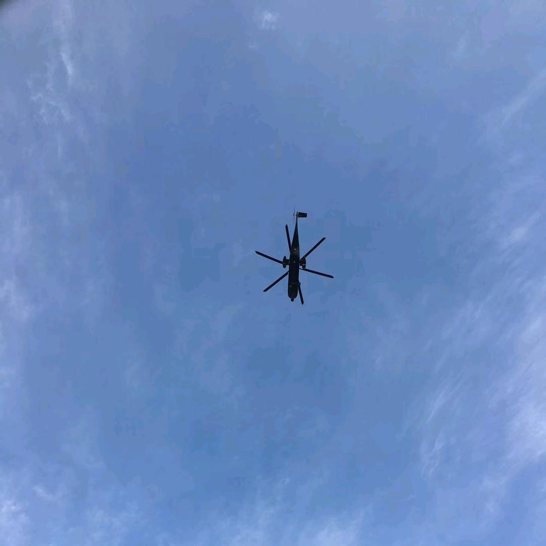 云在天上，你在心上