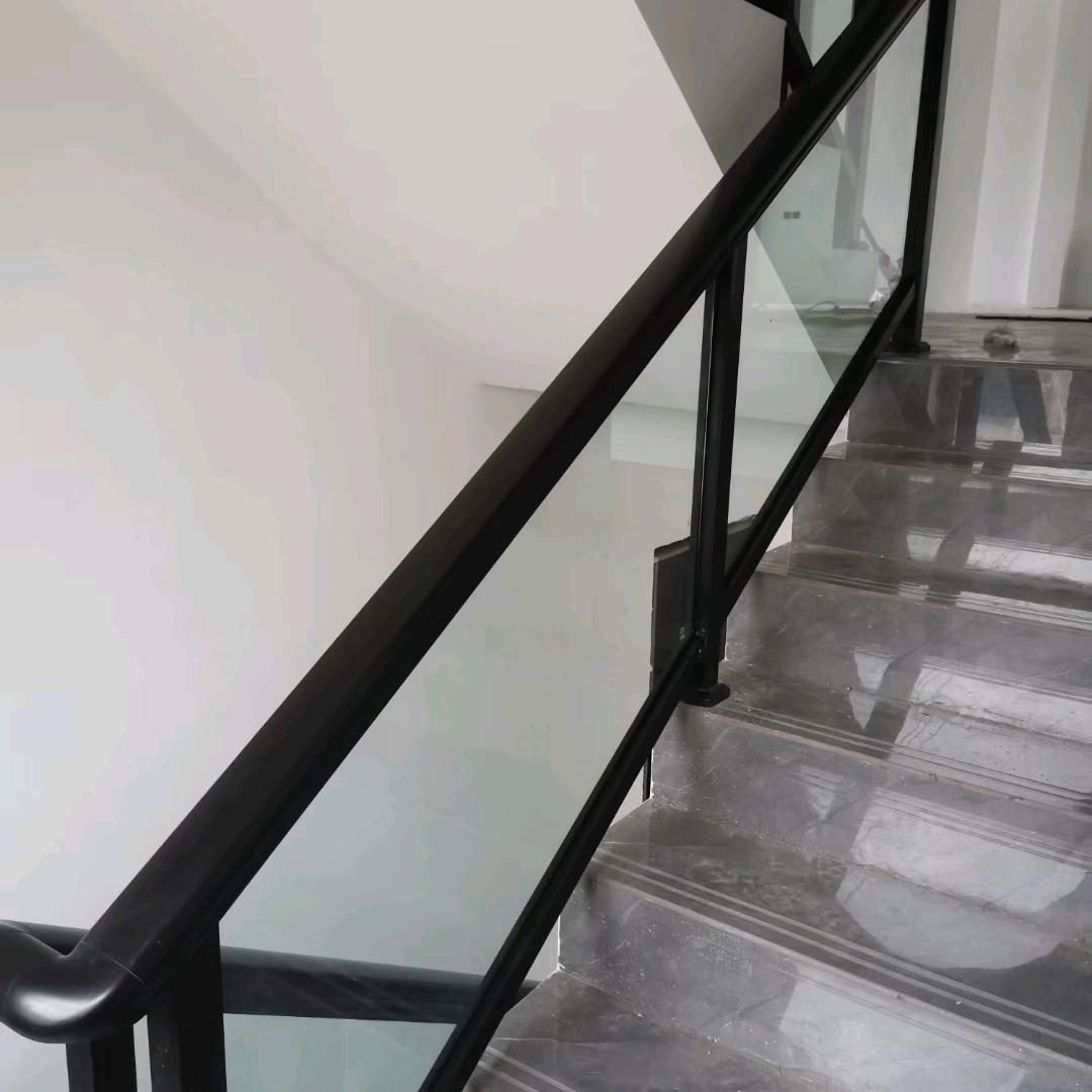 新乡市全铝、玻璃、实木楼梯批发零售