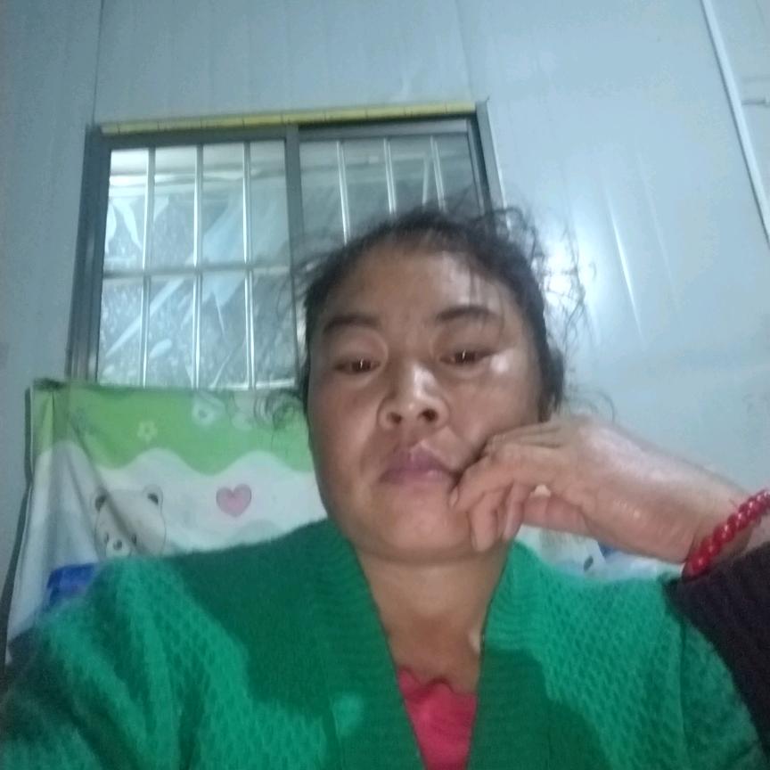 小英，