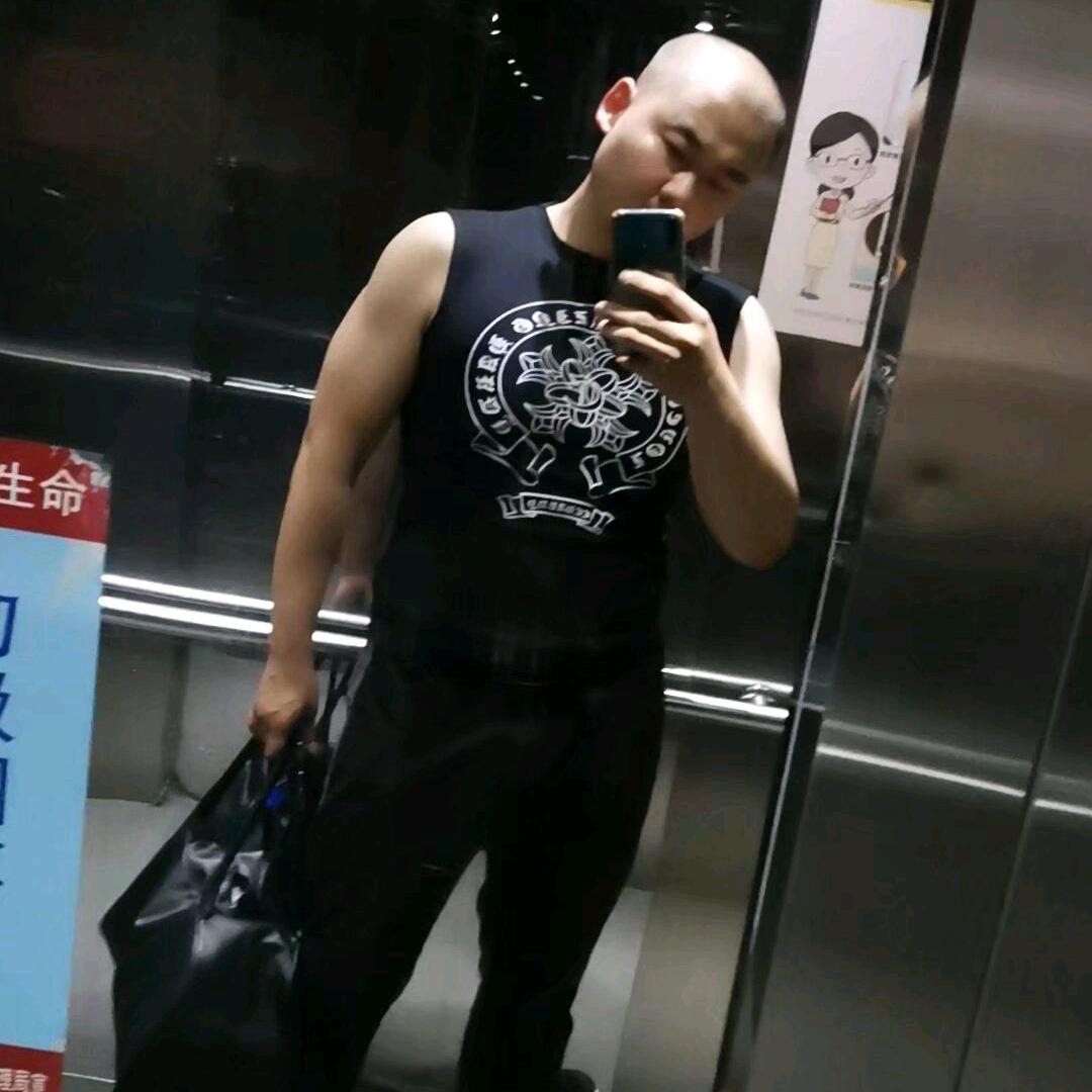 丰南 老闫房产民宿 爱生活