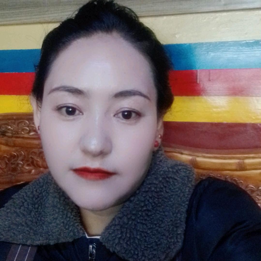 高原的女人。