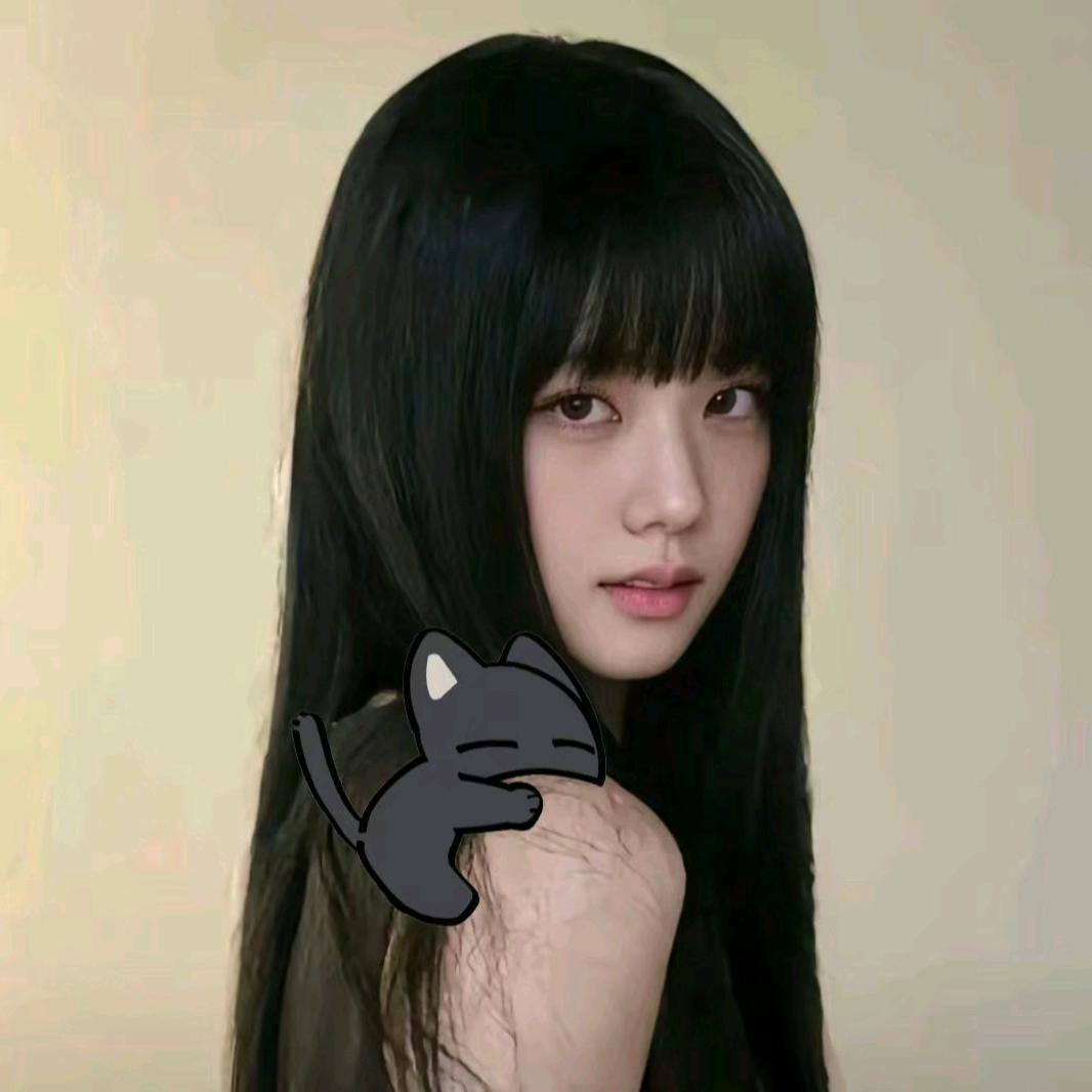 (៸៸᳐⦁⩊⦁៸៸᳐ )੭ 十二曼😺