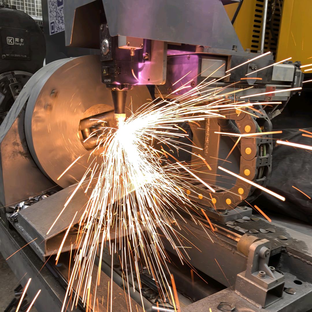 小刘 流动激光切管