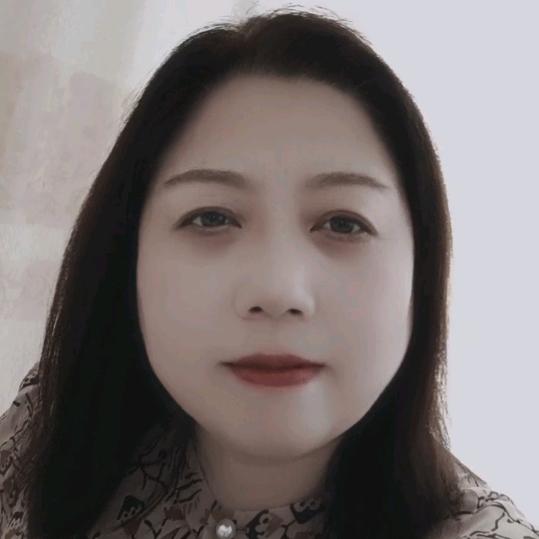 是绿水吖