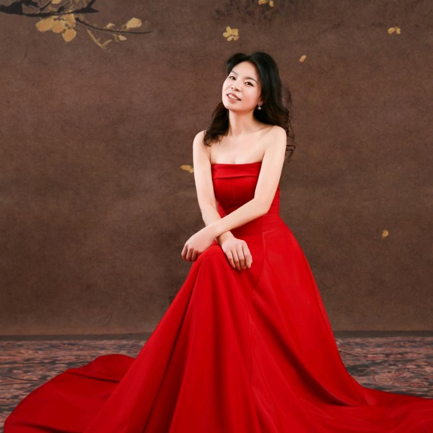 努力挣钱才是真