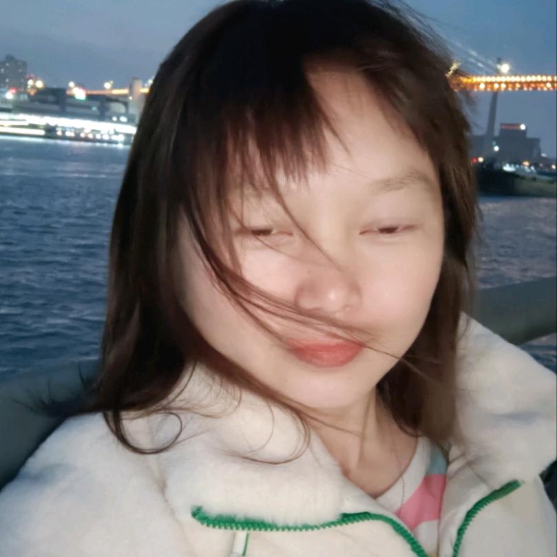 爱笑的丫头