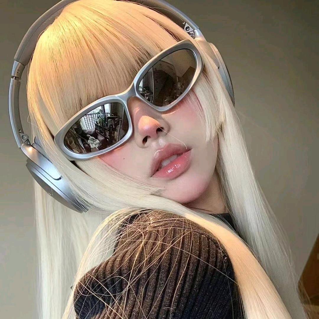 爱吃香菜_