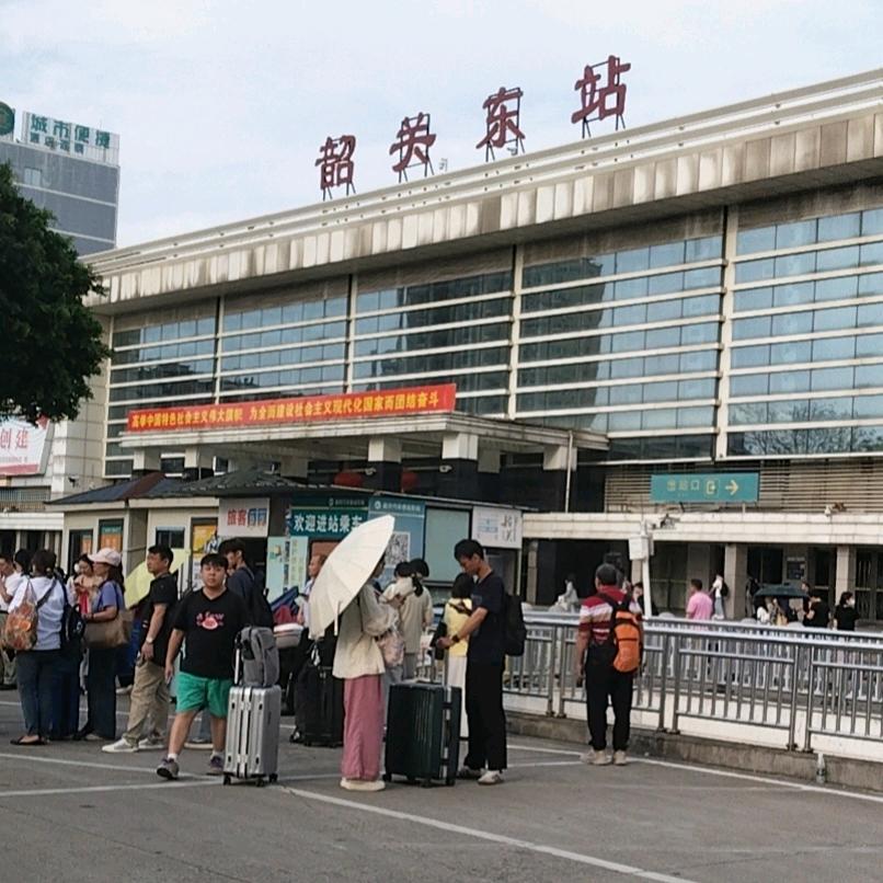 我老公回来了😍😍😊