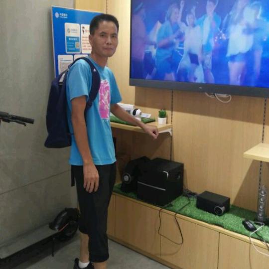 单身男人，可私聊。