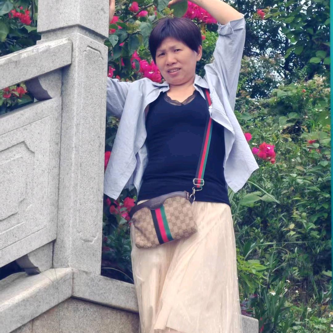 用户8631475249901郑大姐