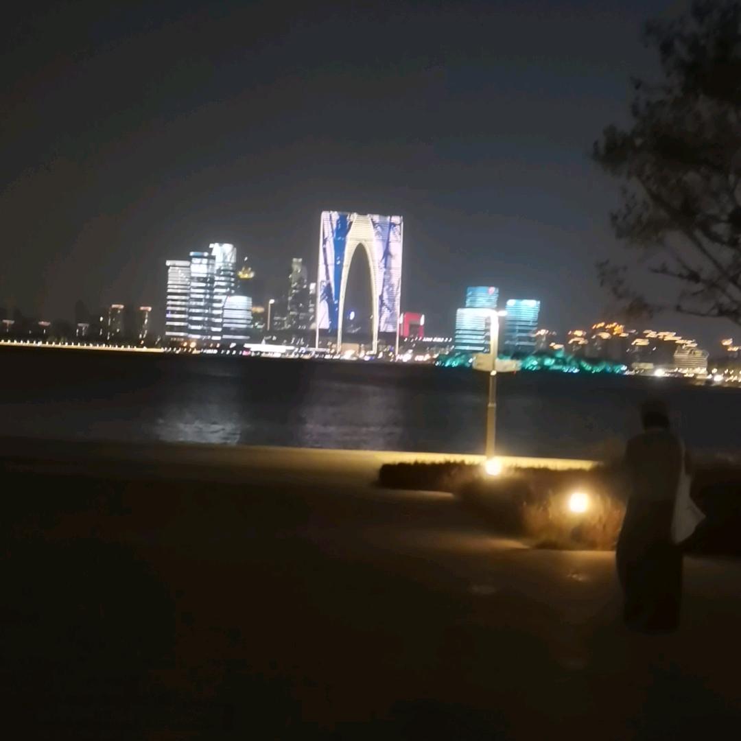 不吃香菜✔