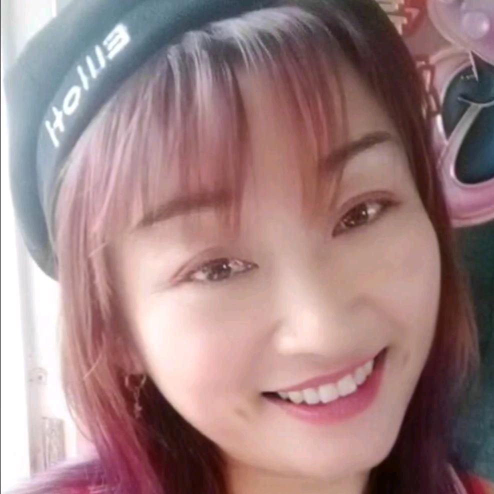 红姐🐲小龙女