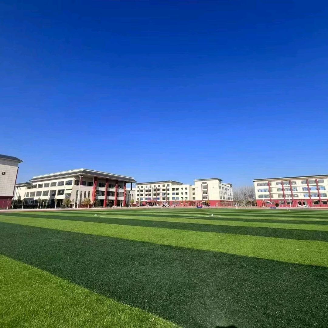 上高中，来永臻