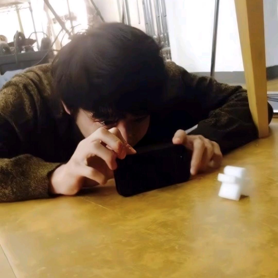 我妈妈说只要名字取得长就会有个傻子跟着念