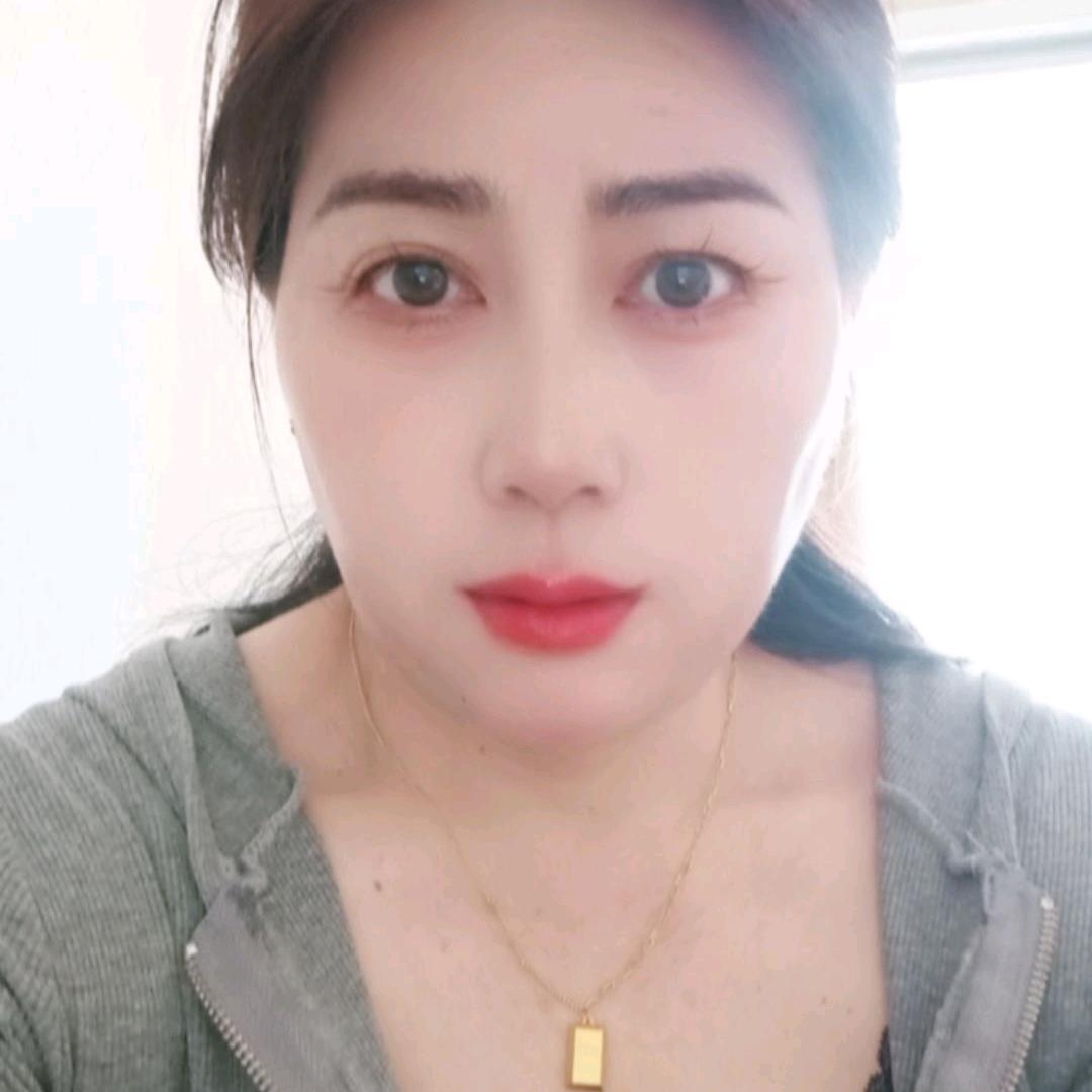 周慈: