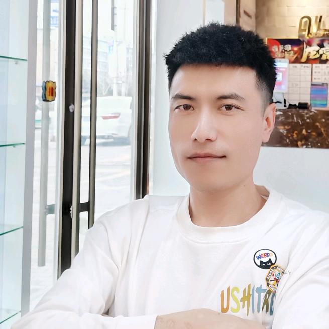 梵星发型师小新老师