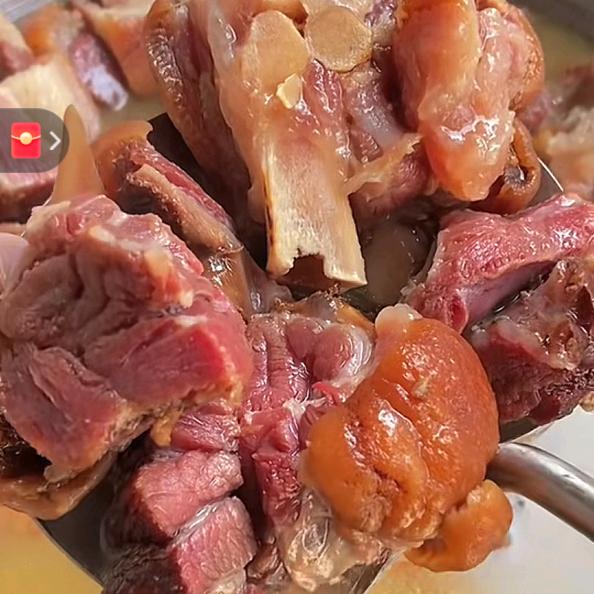 正宗云南酸汤猪脚火锅（王哥）