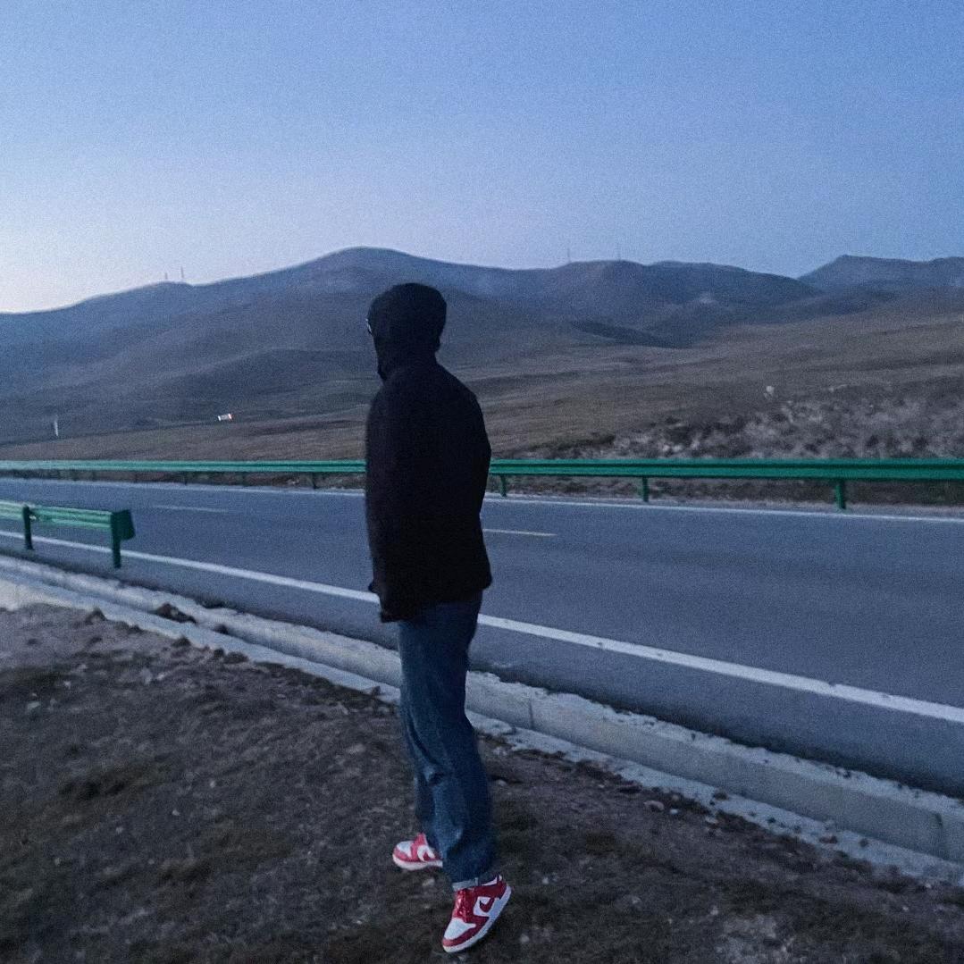 🏍️闪一半不闪