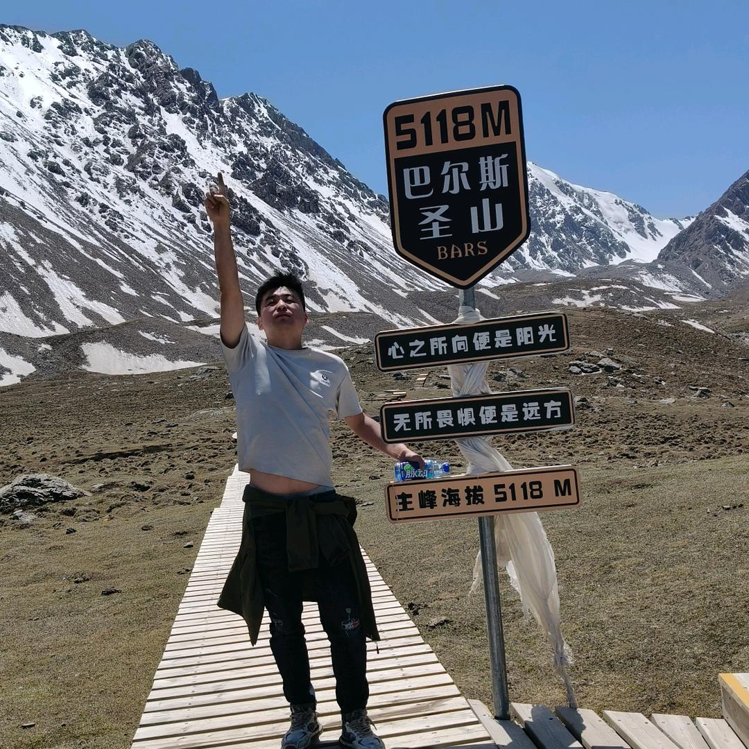 栖霞国防教育崔