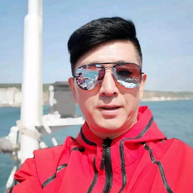 通辽卓依岩大码女装