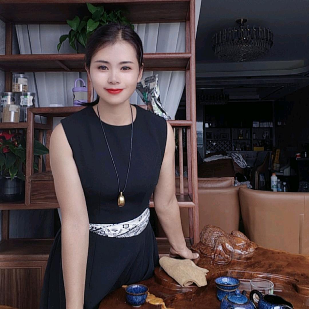 云南90后收水果小姐姐😘😘😘