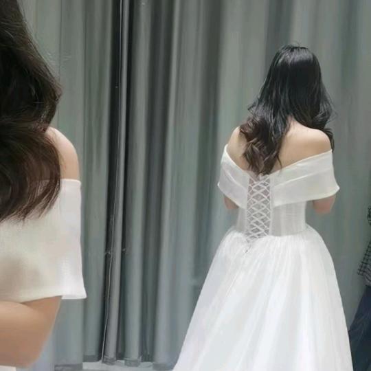 远嫁的姑娘