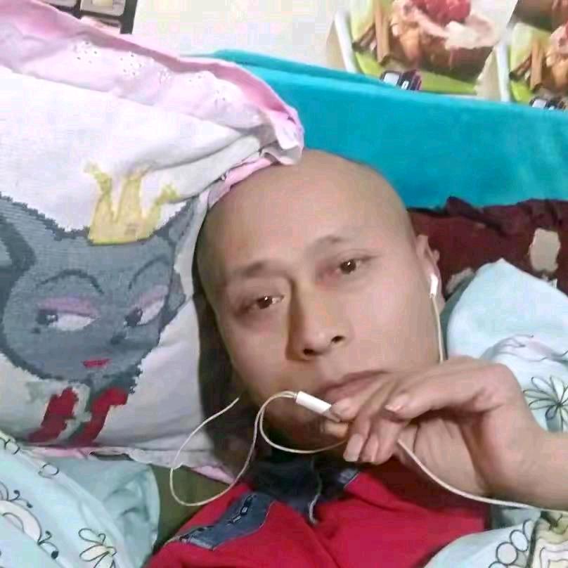 何总